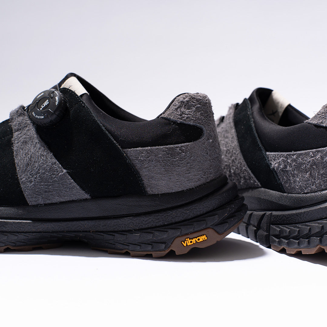yuers LOOMER BLACK