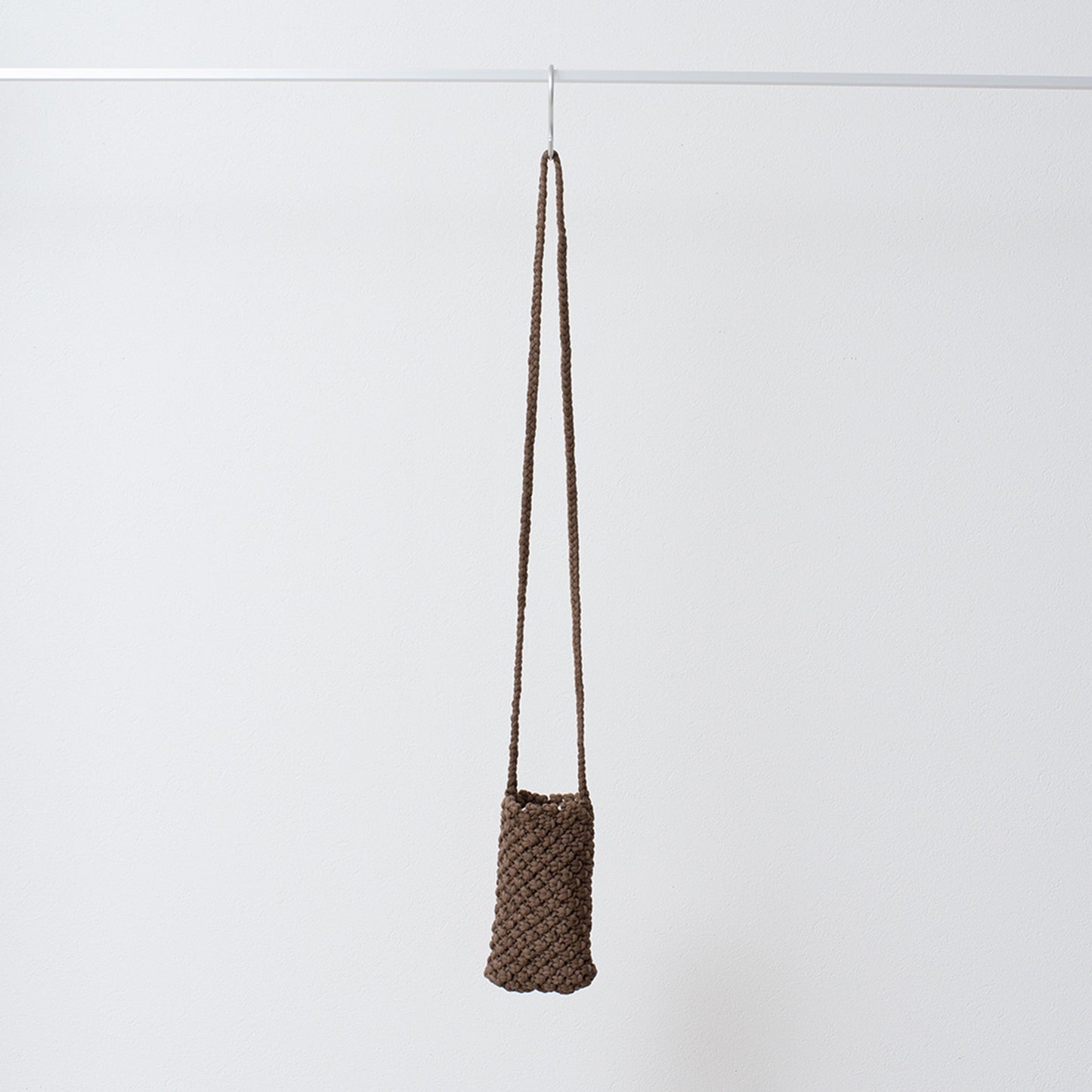 project1000 macrame bottle case 1