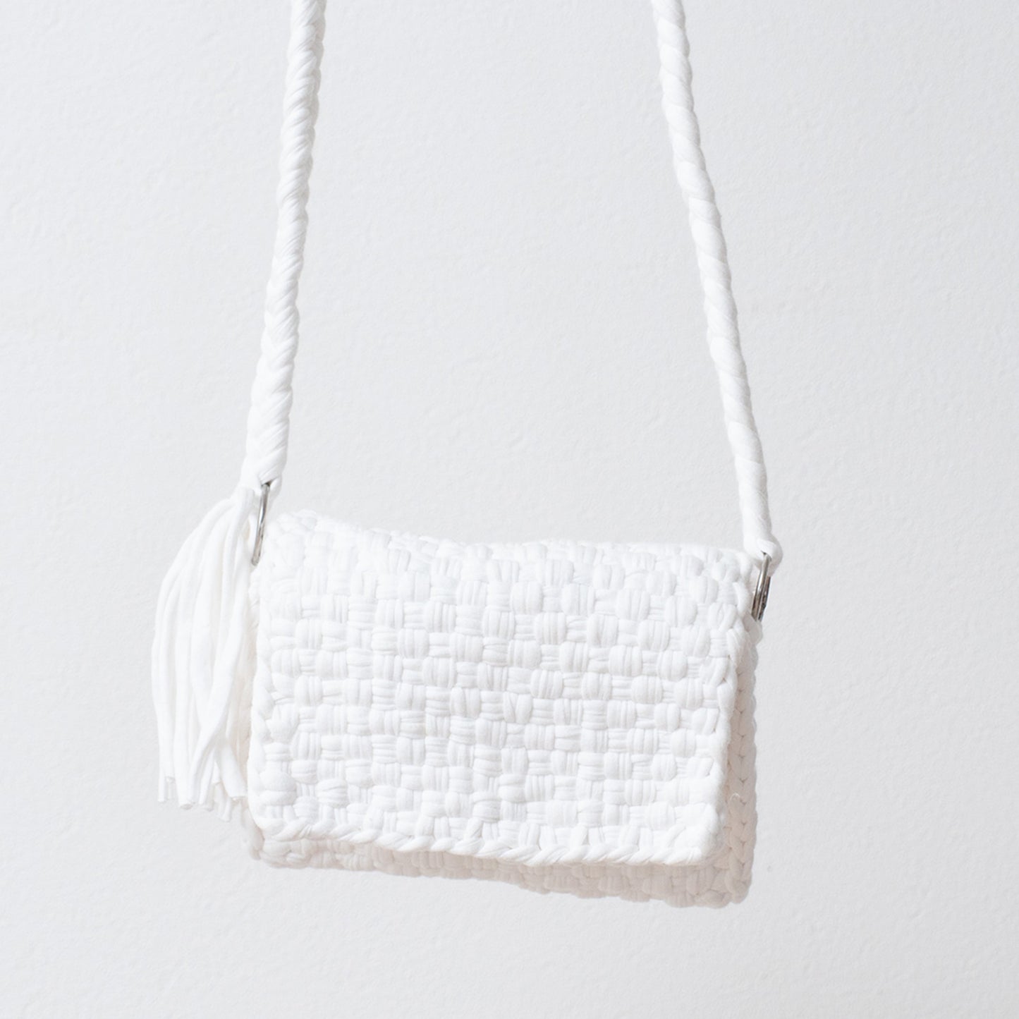 project1000 macrame phonecase 1