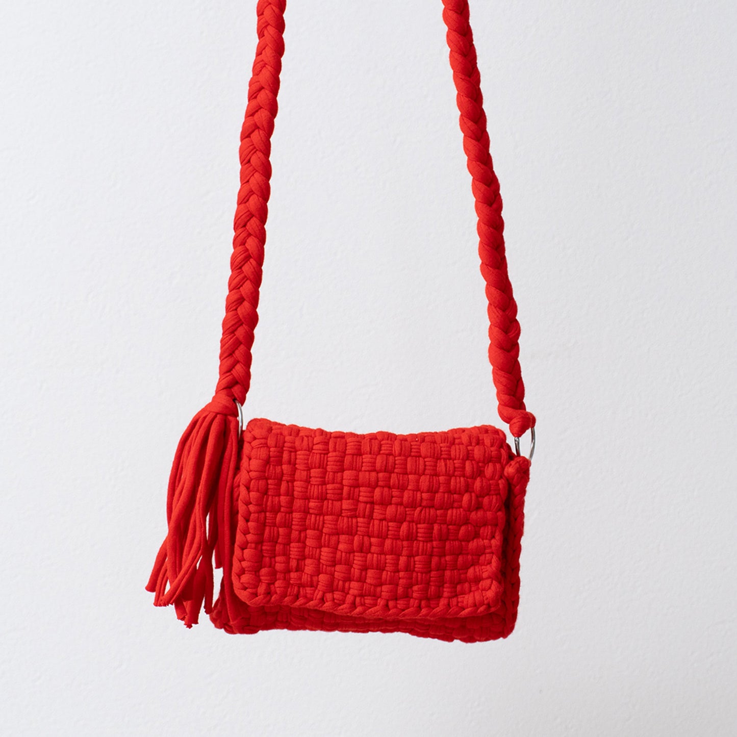 project1000 macrame phonecase 1