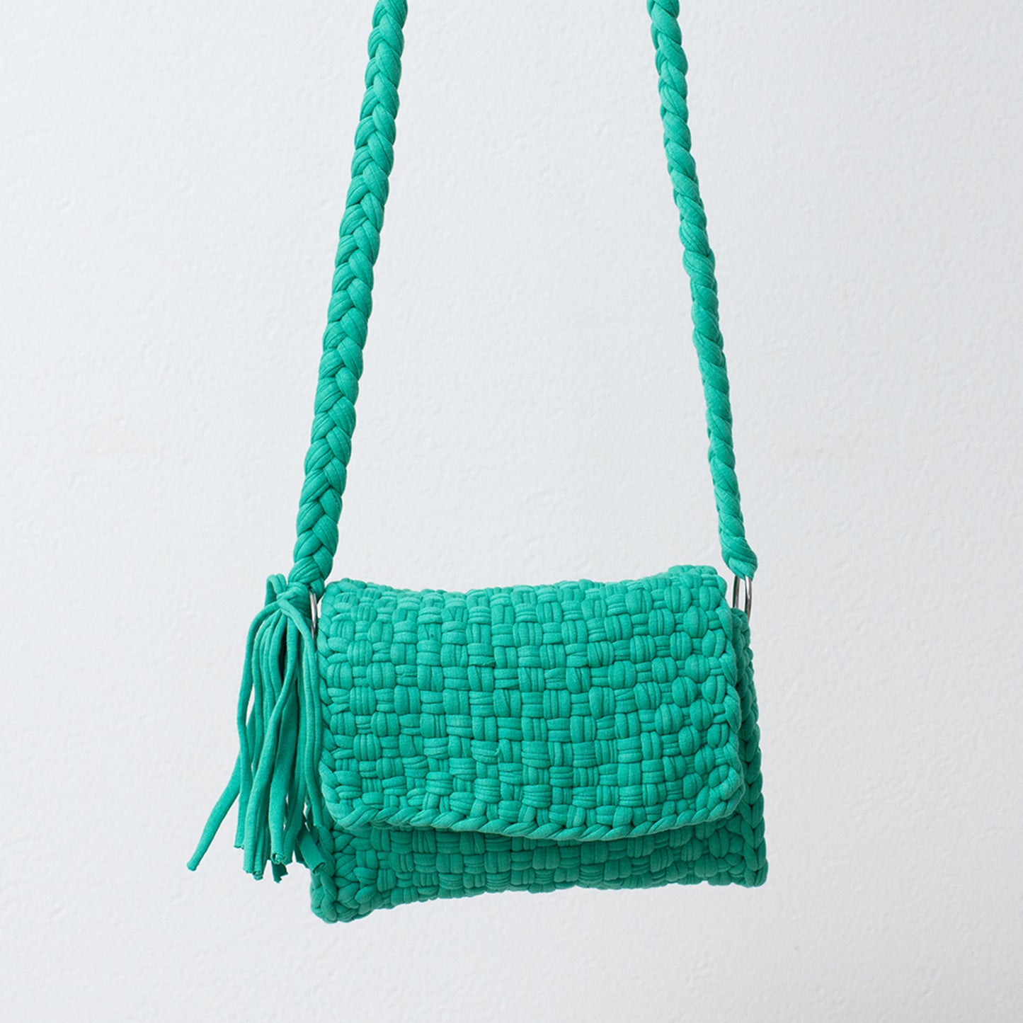 project1000 macrame phonecase 1