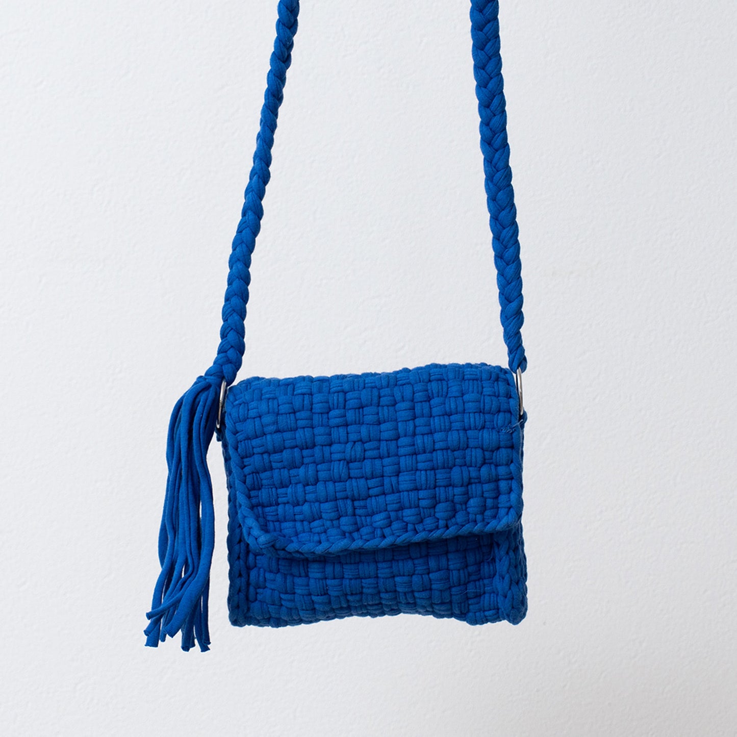 project1000 macrame phonecase 1