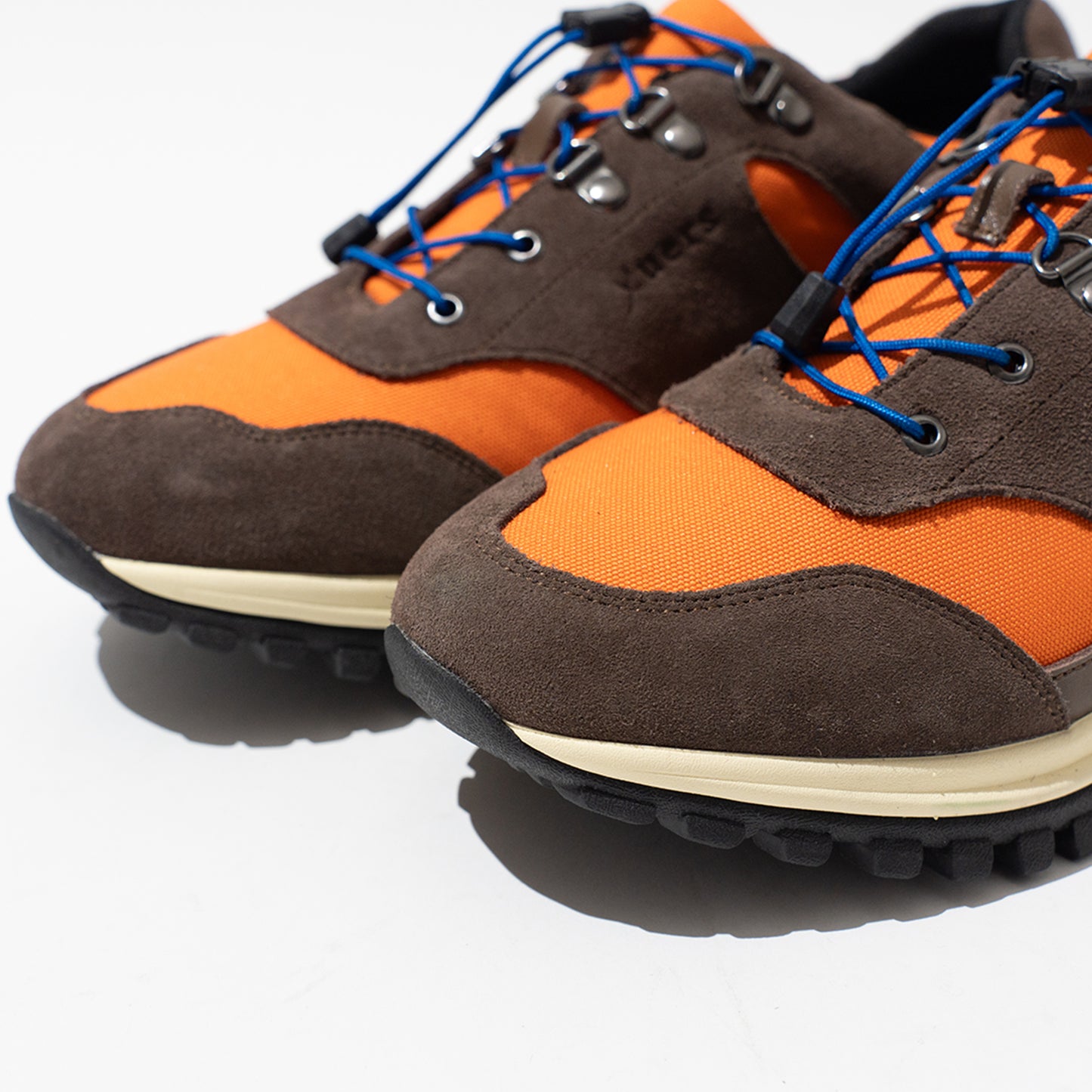 yuers WALKABOUT ORANGE / BROWN