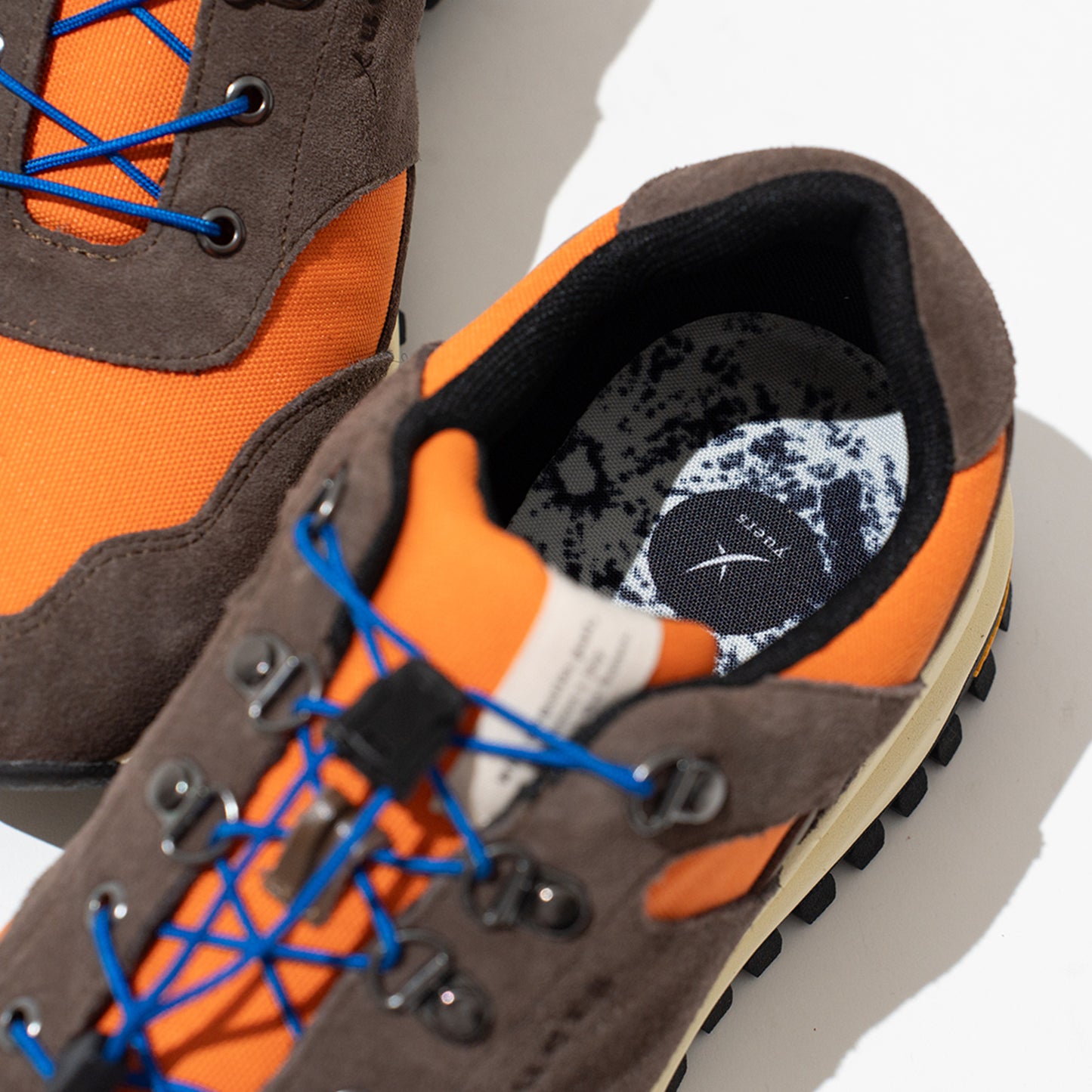yuers WALKABOUT ORANGE / BROWN