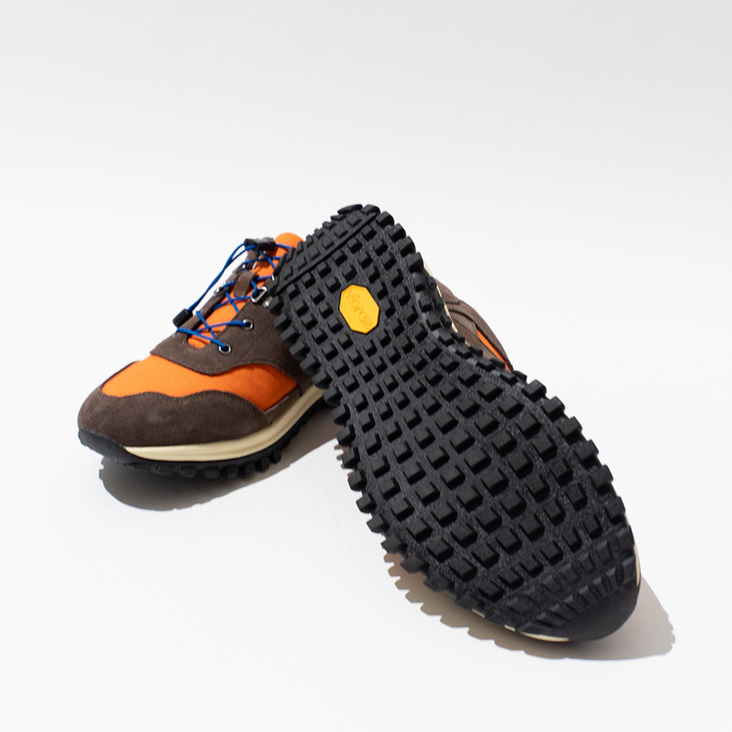 yuers WALKABOUT ORANGE / BROWN