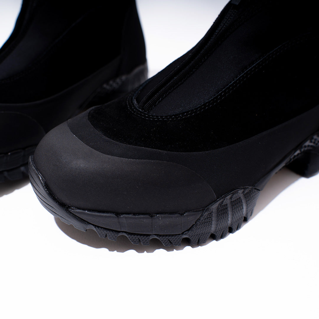pg CAVE2 BLACK
