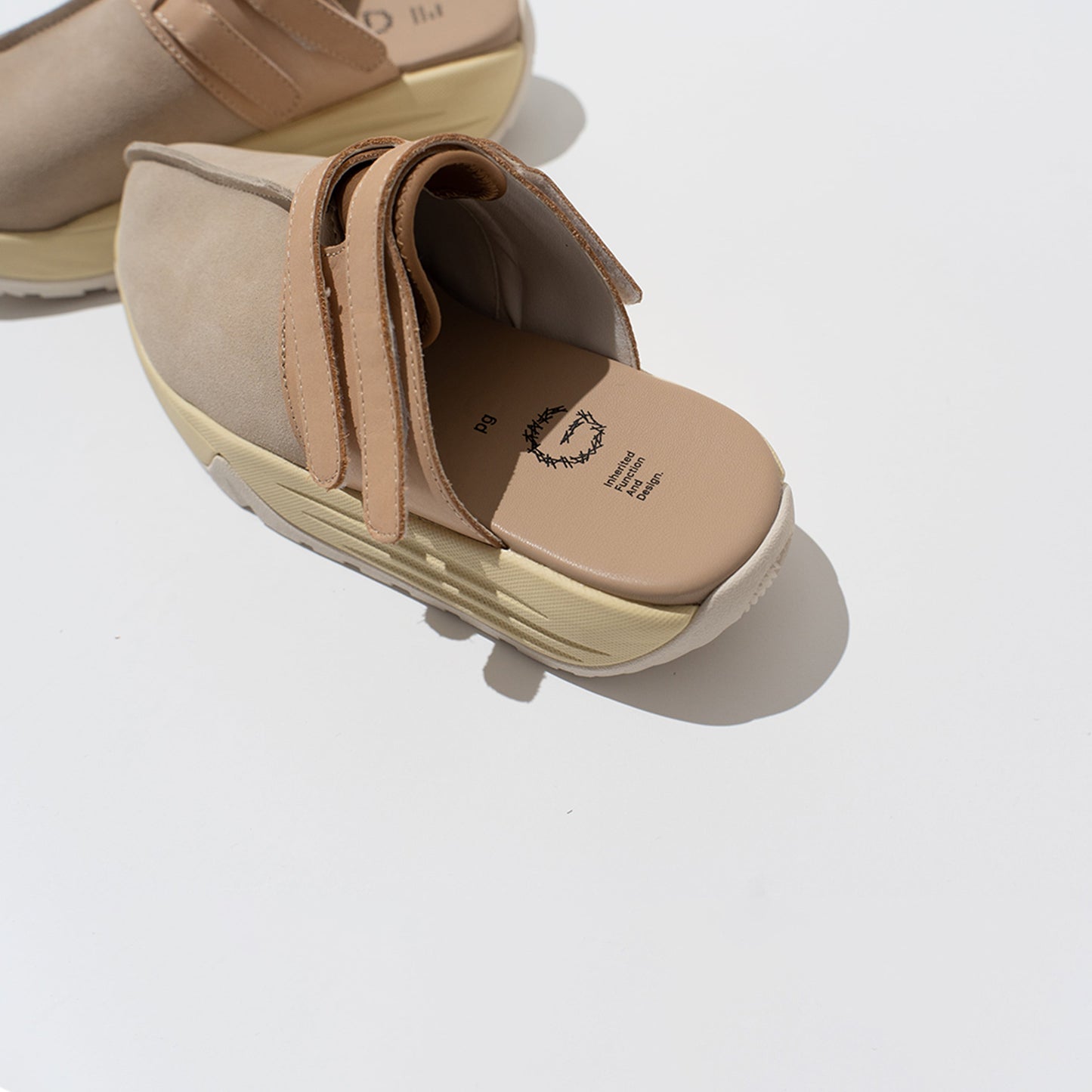 pg AROUND BEIGE