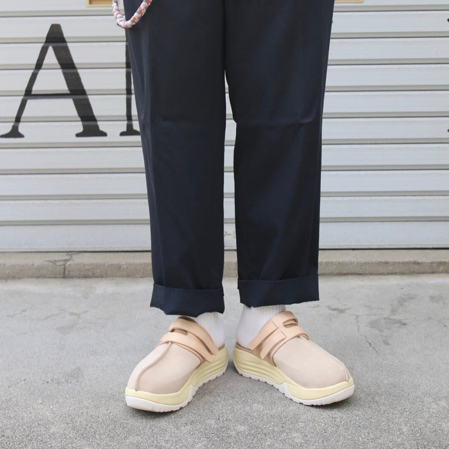 pg AROUND BEIGE