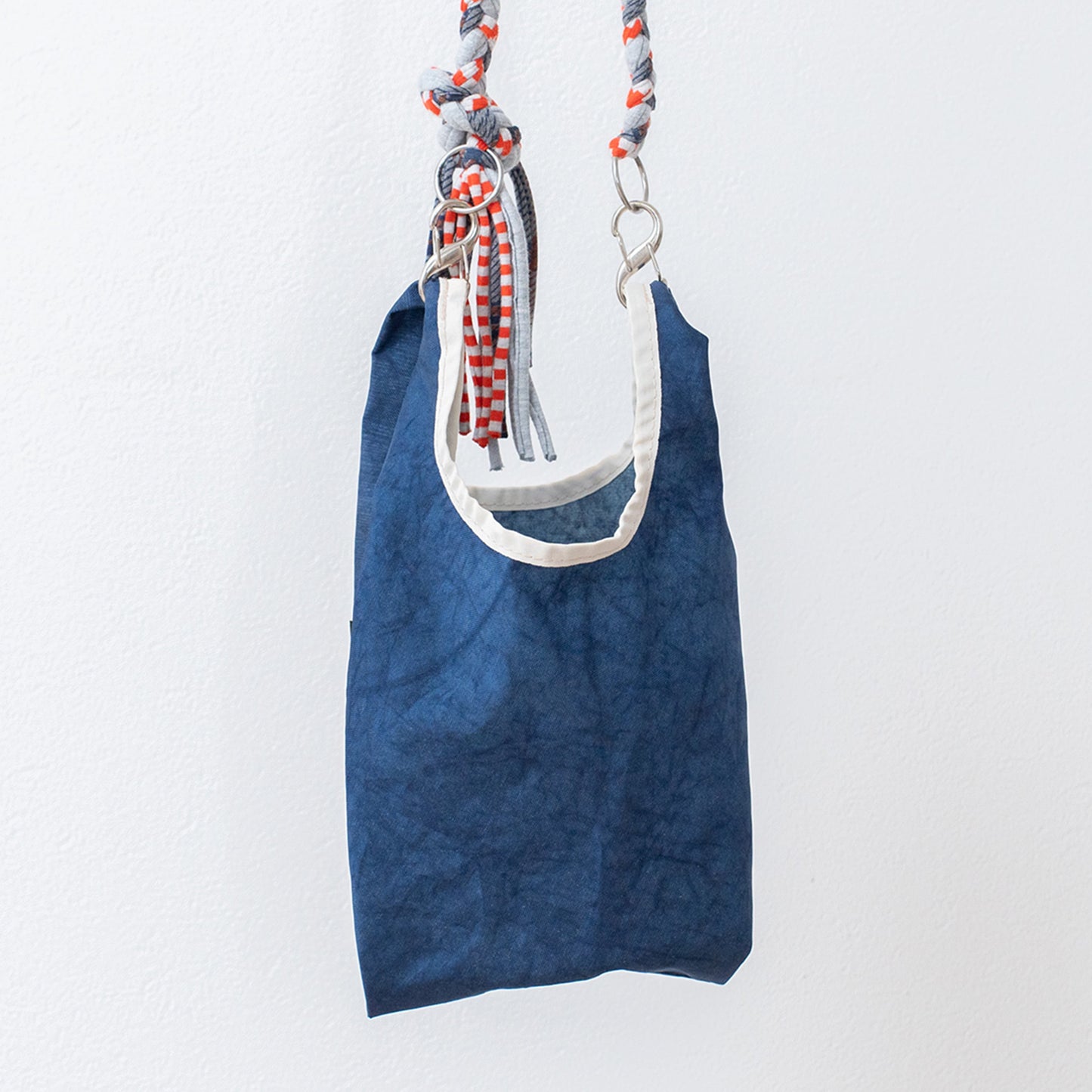 rerer airbag - bottle hang