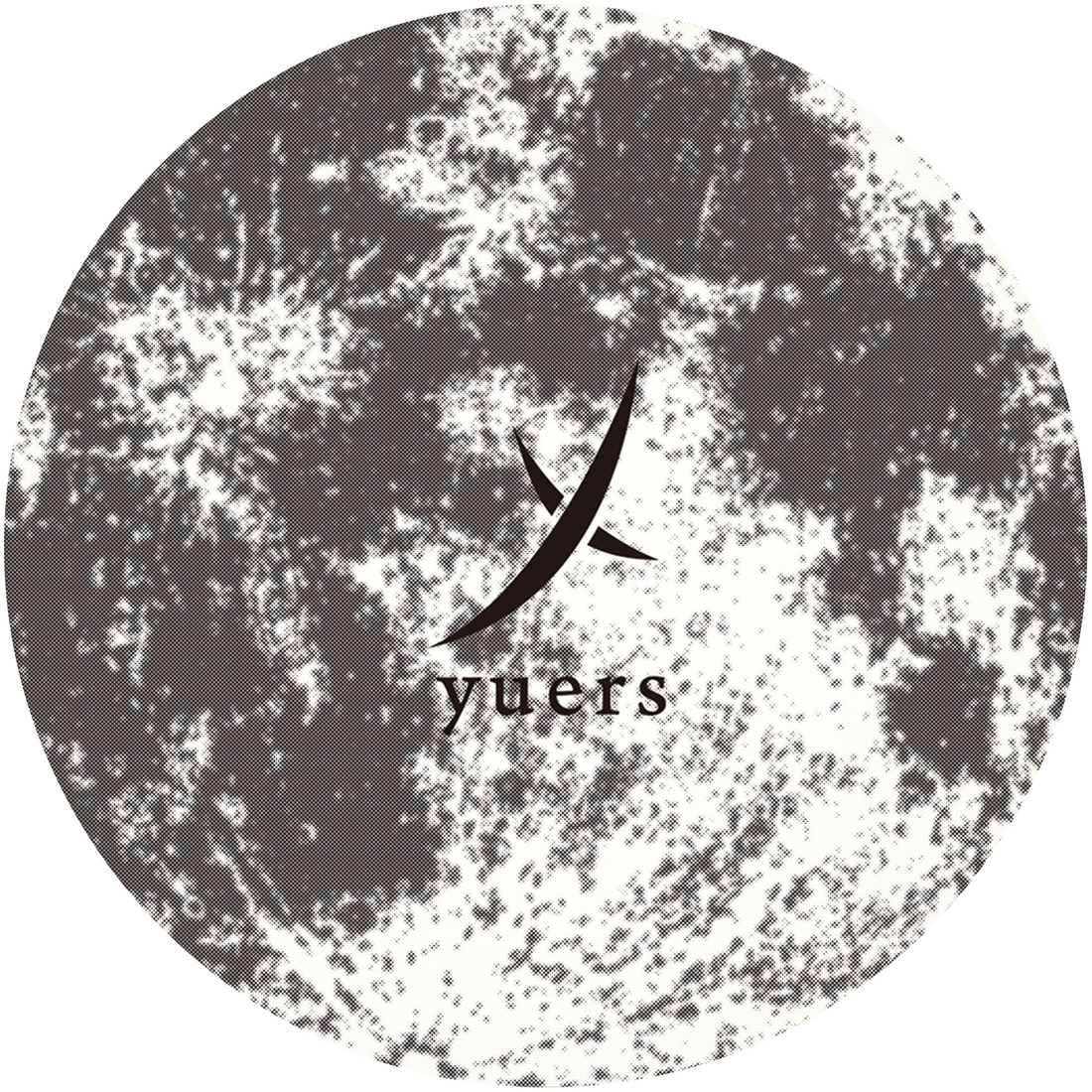 真夏、海の近くのスタジオで冬を撮る。yuers 2026AW撮影レポート