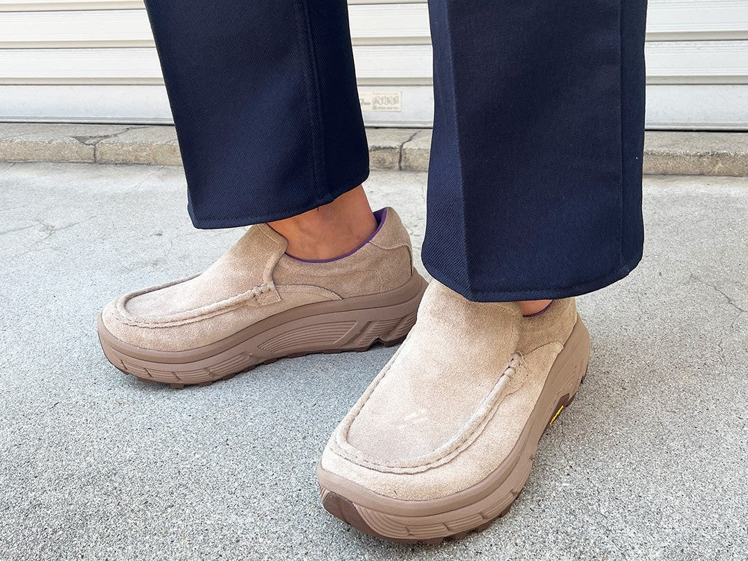 大人の足元を格上げする──メンズモカシンの魅力と失敗しない選び方・コーデ術