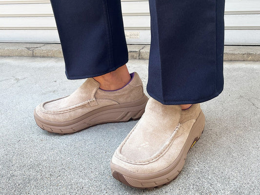 大人の足元を格上げする──メンズモカシンの魅力と失敗しない選び方・コーデ術