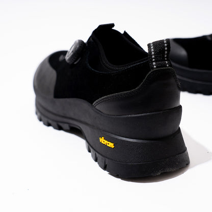 pg OLIVER BLACK 2025