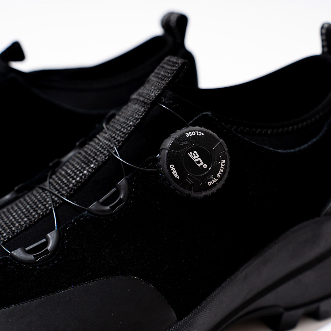 pg OLIVER BLACK 2025