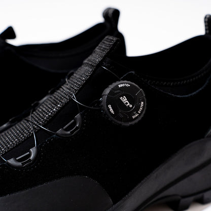 pg OLIVER BLACK 2025