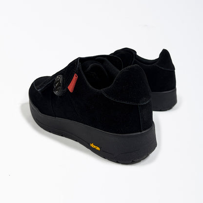 pg  ELEPHANT BLACK