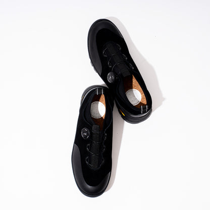 pg OLIVER BLACK 2025