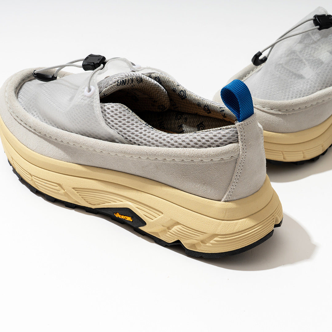 pg  LOSTRIVER GRAY
