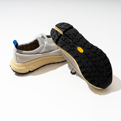 pg  LOSTRIVER GRAY