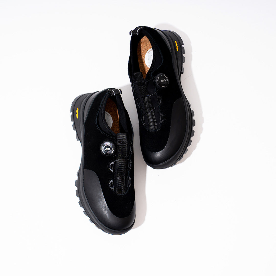 pg OLIVER BLACK 2025