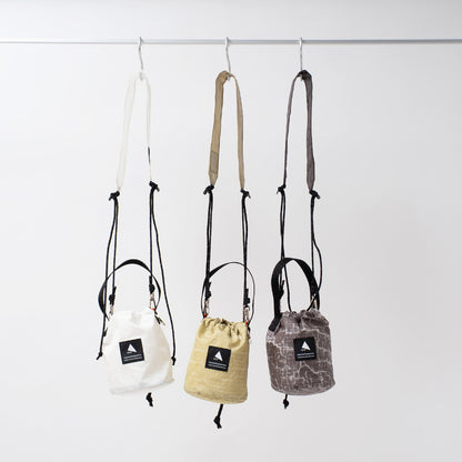 rerer yachts - Shoulder