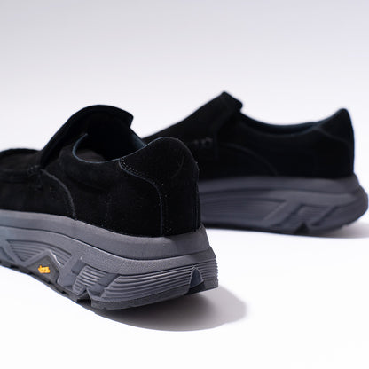 yuers  SOON  BLACK