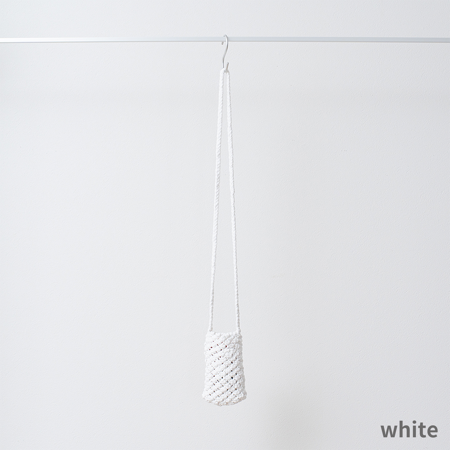 project1000 macrame bottle case 1