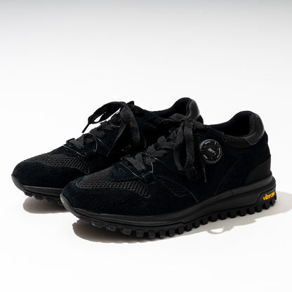 pg NAUGHTY BLACK